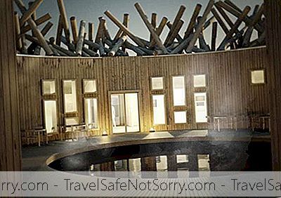 Kuzey Işıklarını İzlemenizi Sağlayan Yüzen Sauna!